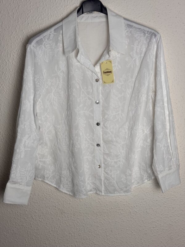 Camisa bordada