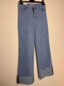 Jeans wide leg bajo doblado