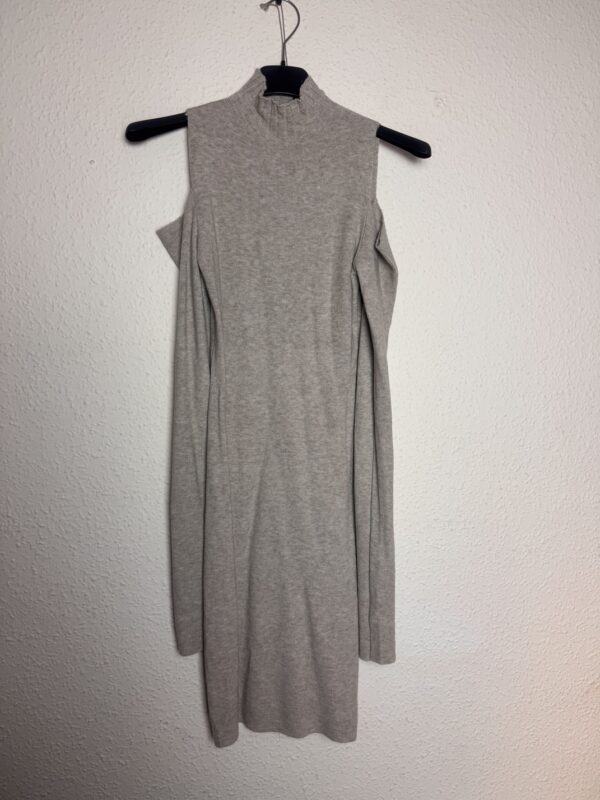 Vestido punto hombro - Imagen 3
