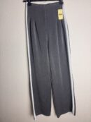 Pantalon fluido detalle
