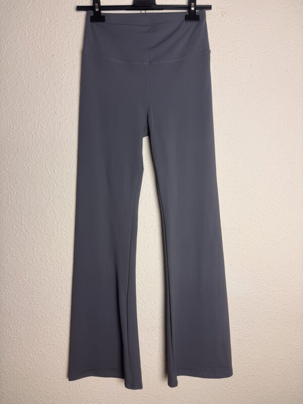 Pantalon flare licra slim